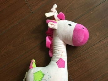 上海二手母嬰兒童用品 自帶音樂長頸鹿玩具的選購與使用指南